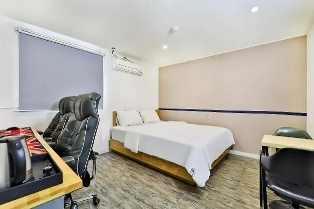 Ulsan Samsan Fan Motel 0*,